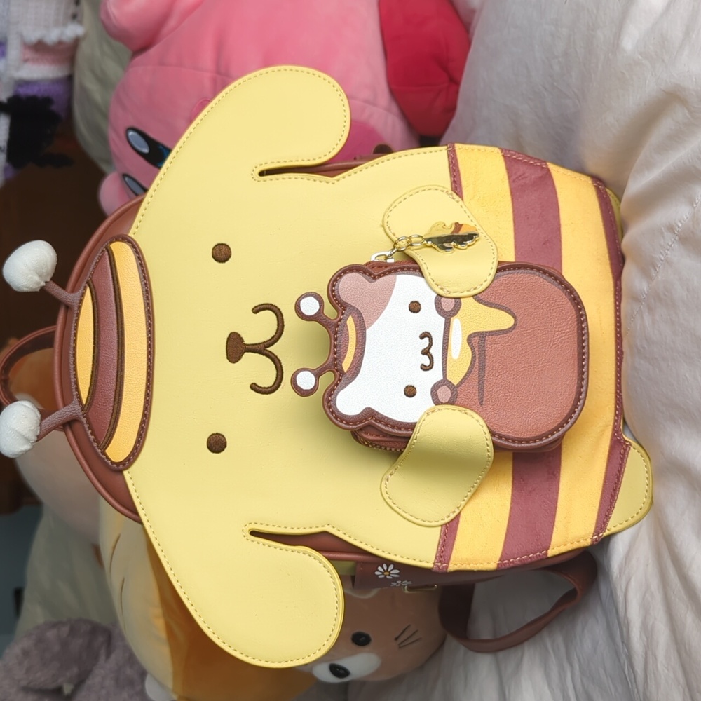 Pompompurin bee backpack